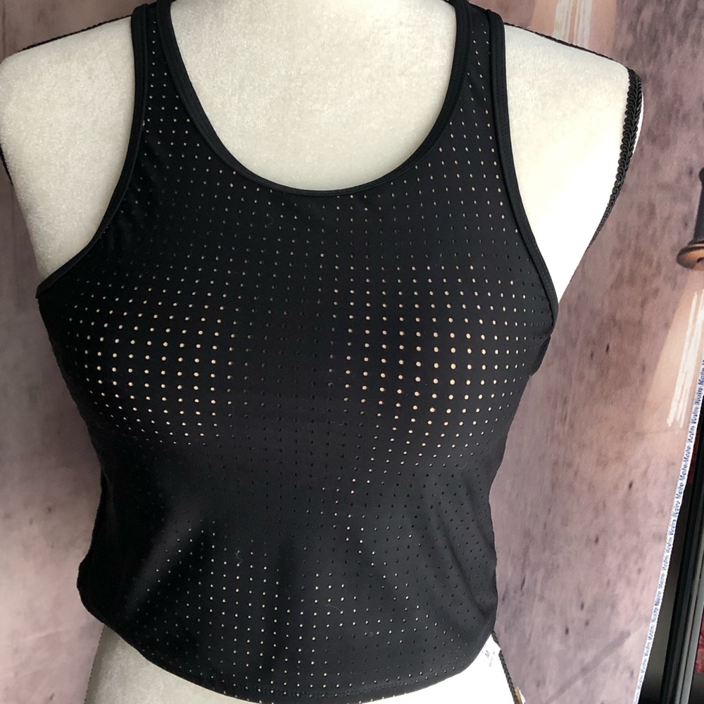 COPY - NWT Black Fabletics UV protection tank top, M